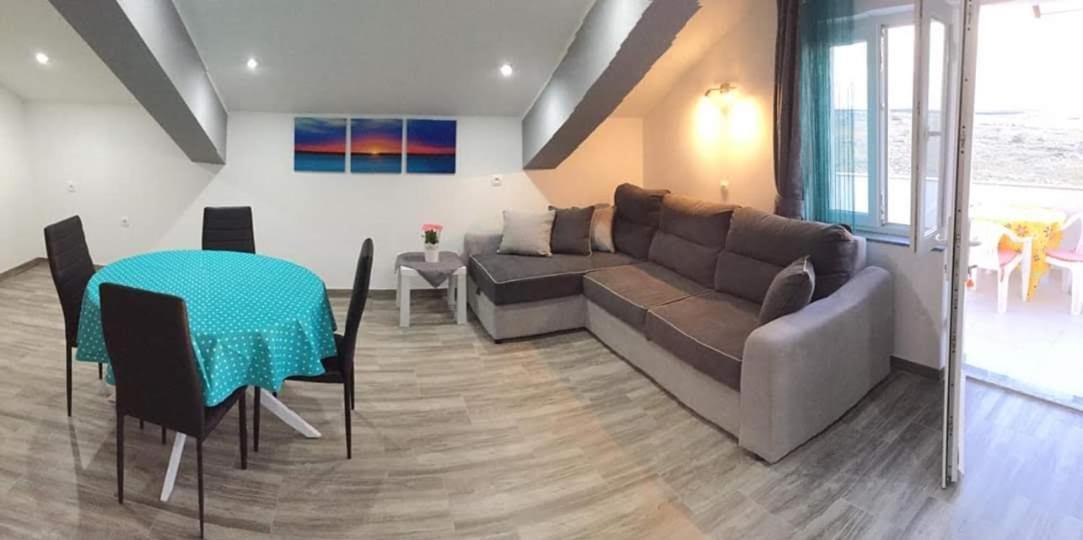 Apartmani Villa Anna Ražanac Extérieur photo